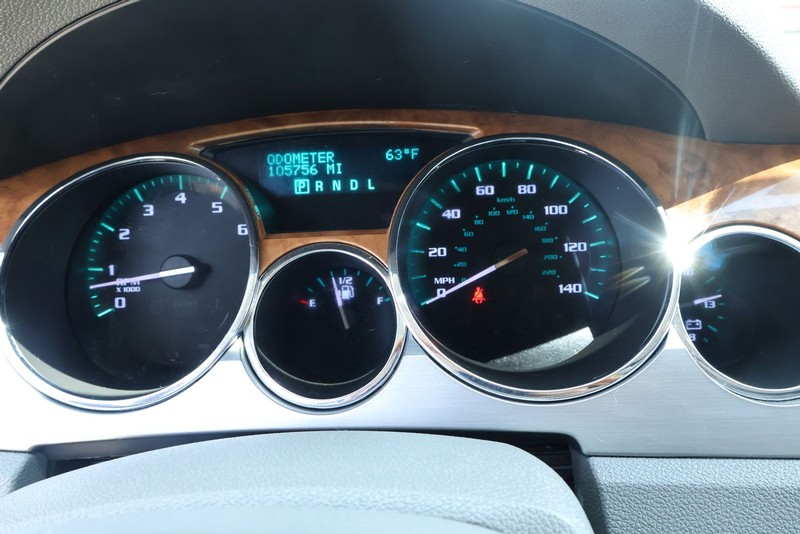 Buick Enclave Vehicle Full-screen Gallery Image 34