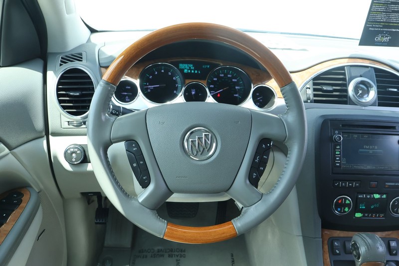Buick Enclave Vehicle Full-screen Gallery Image 35