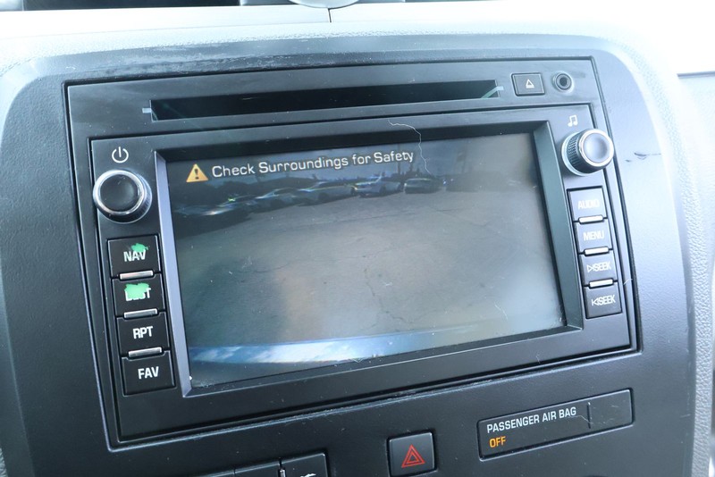 Buick Enclave Vehicle Full-screen Gallery Image 37