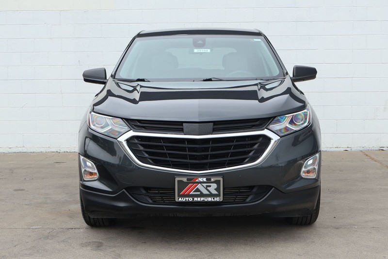 Chevrolet Equinox Vehicle Full-screen Gallery Image 02