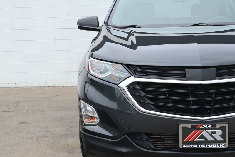 Chevrolet Equinox Vehicle Full-screen Gallery Image 03