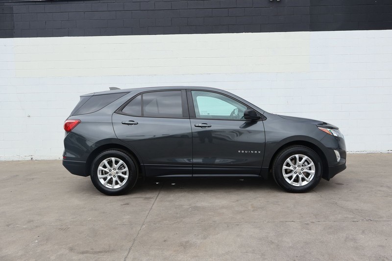 Chevrolet Equinox Vehicle Full-screen Gallery Image 04