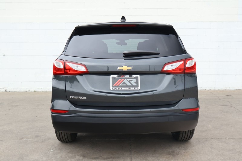 Chevrolet Equinox Vehicle Full-screen Gallery Image 06