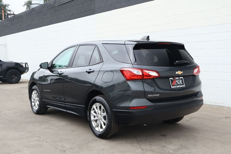 Chevrolet Equinox Vehicle Full-screen Gallery Image 09