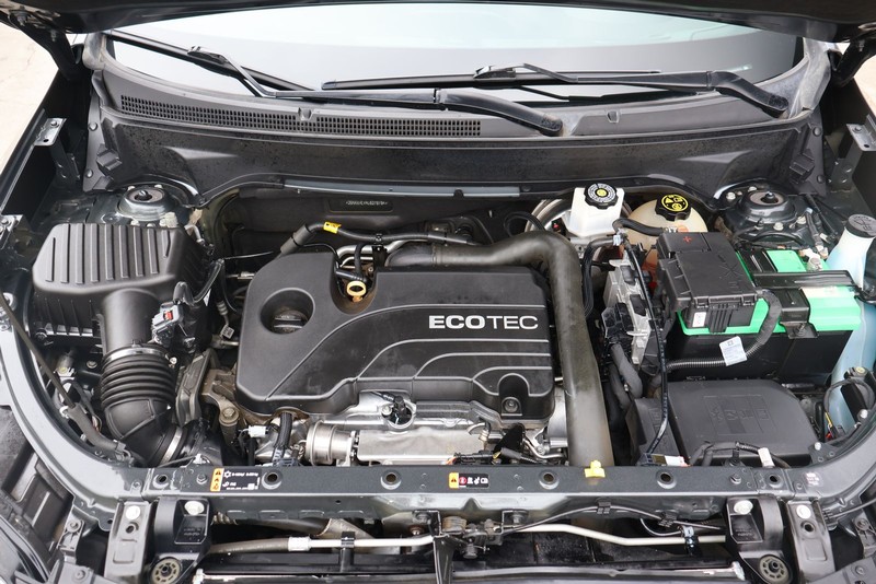 Chevrolet Equinox Vehicle Full-screen Gallery Image 12