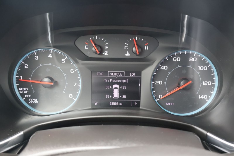 Chevrolet Equinox Vehicle Full-screen Gallery Image 23