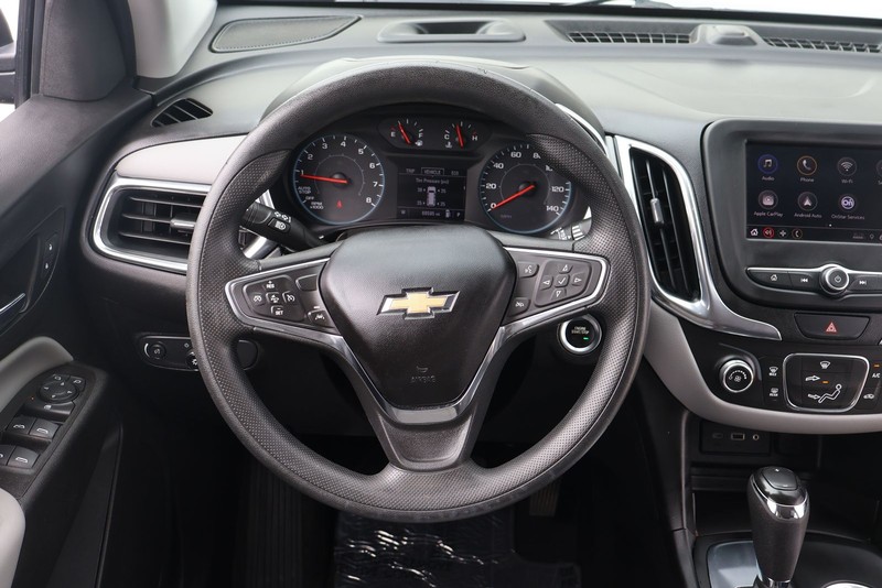 Chevrolet Equinox Vehicle Full-screen Gallery Image 24