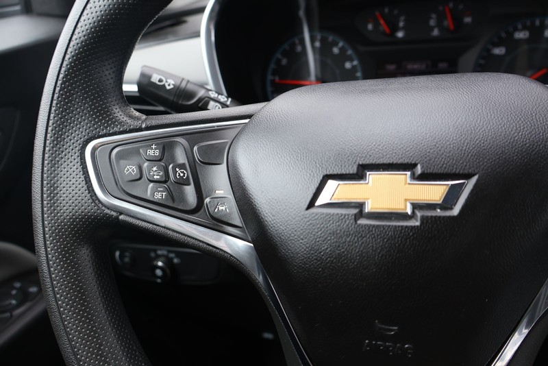 Chevrolet Equinox Vehicle Full-screen Gallery Image 25