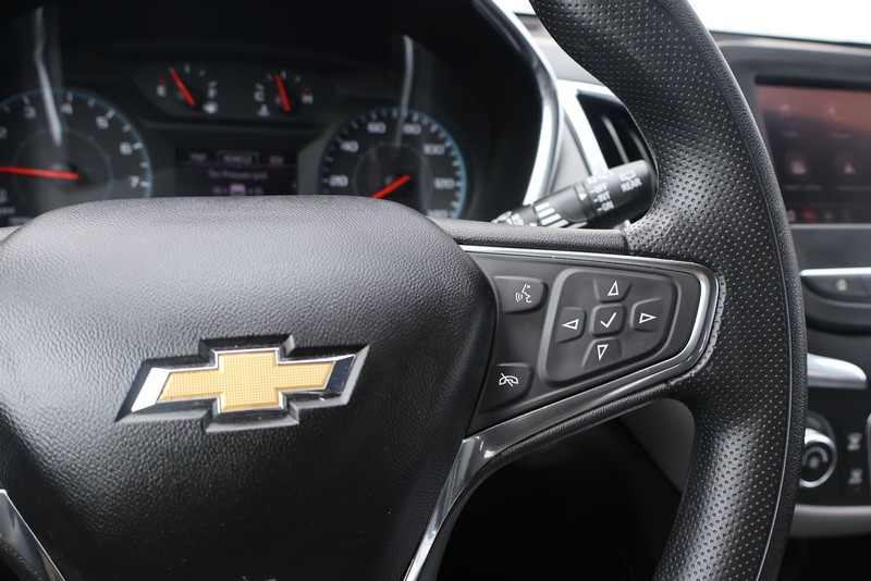 Chevrolet Equinox Vehicle Full-screen Gallery Image 26