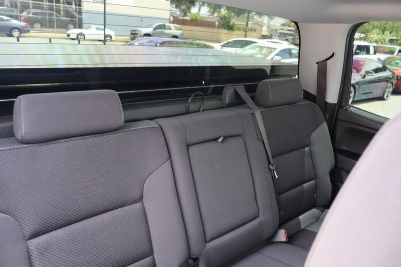 Chevrolet Silverado 1500 Vehicle Full-screen Gallery Image 20