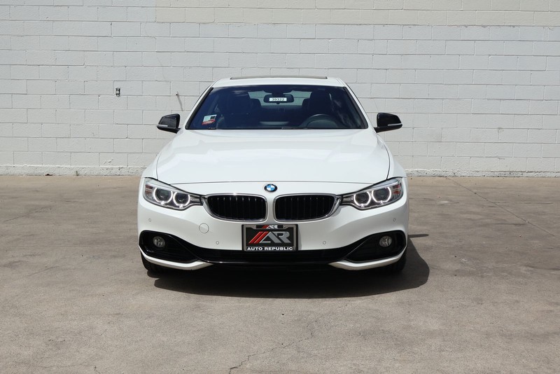 BMW 428i Vehicle Full-screen Gallery Image 02