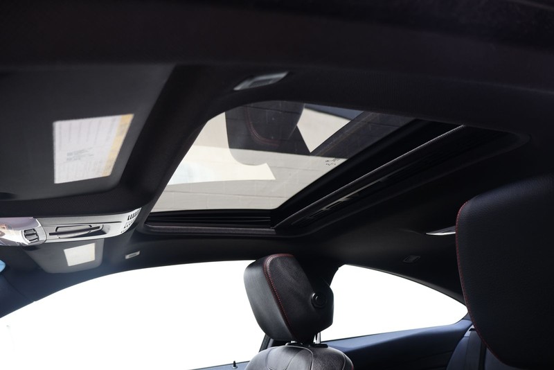 BMW 428i Vehicle Full-screen Gallery Image 31