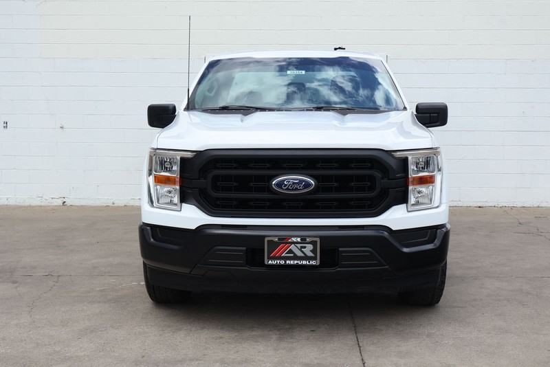 Ford F-150 Vehicle Full-screen Gallery Image 03