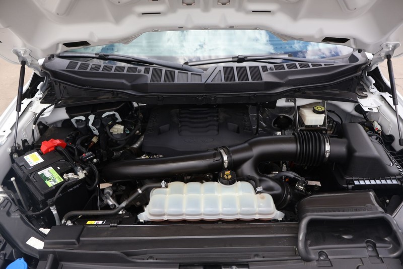 Ford F-150 Vehicle Full-screen Gallery Image 14