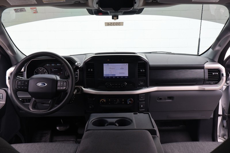 Ford F-150 Vehicle Full-screen Gallery Image 22