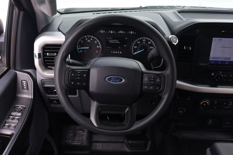 Ford F-150 Vehicle Full-screen Gallery Image 24