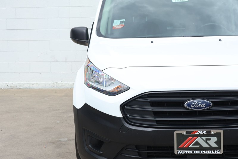 Ford Transit Connect Van Vehicle Full-screen Gallery Image 04