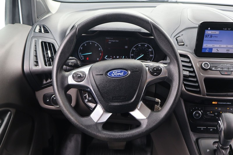 Ford Transit Connect Van Vehicle Full-screen Gallery Image 25