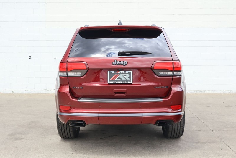 Jeep Grand Cherokee Vehicle Full-screen Gallery Image 06