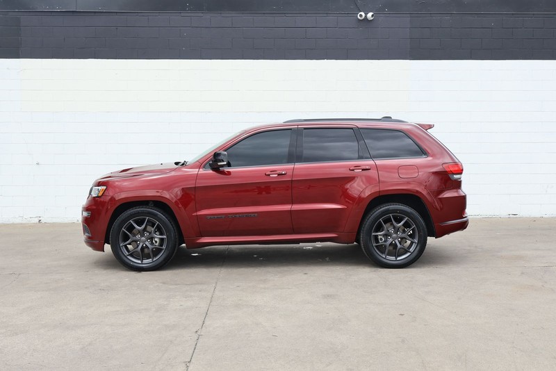 Jeep Grand Cherokee Vehicle Full-screen Gallery Image 11