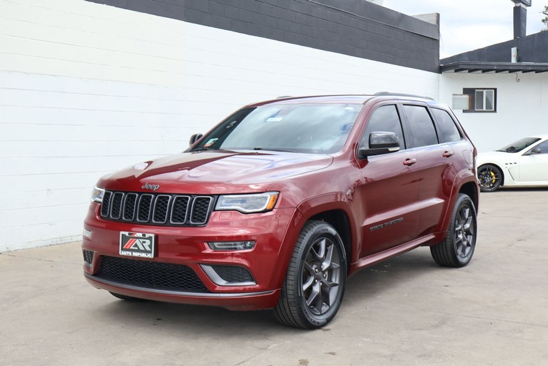 Jeep Grand Cherokee Vehicle Full-screen Gallery Image 12