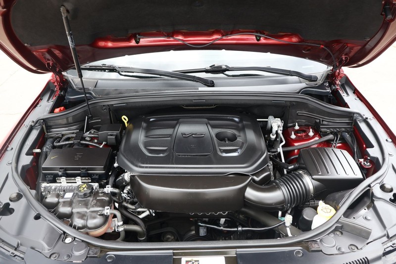 Jeep Grand Cherokee Vehicle Full-screen Gallery Image 13