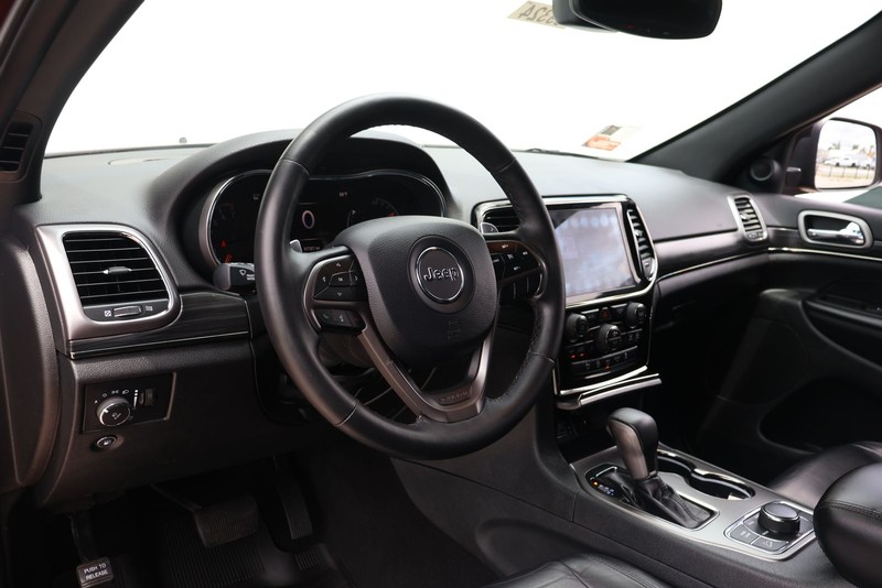 Jeep Grand Cherokee Vehicle Full-screen Gallery Image 16