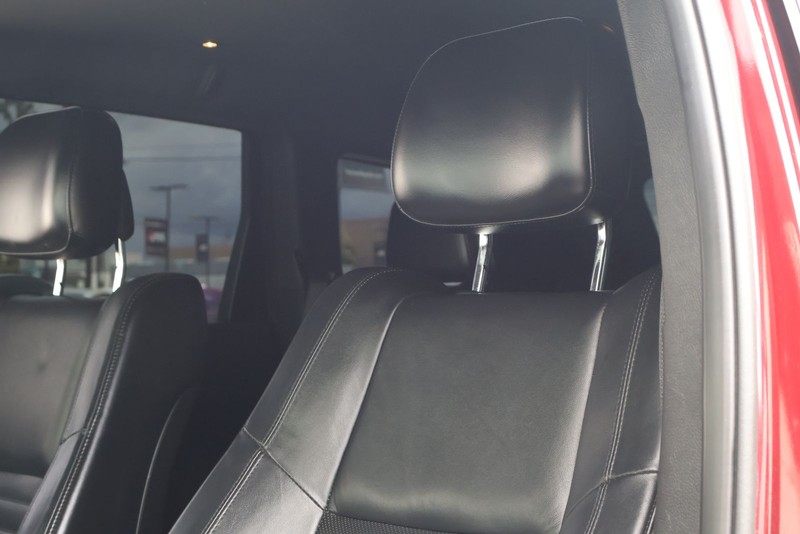 Jeep Grand Cherokee Vehicle Full-screen Gallery Image 18