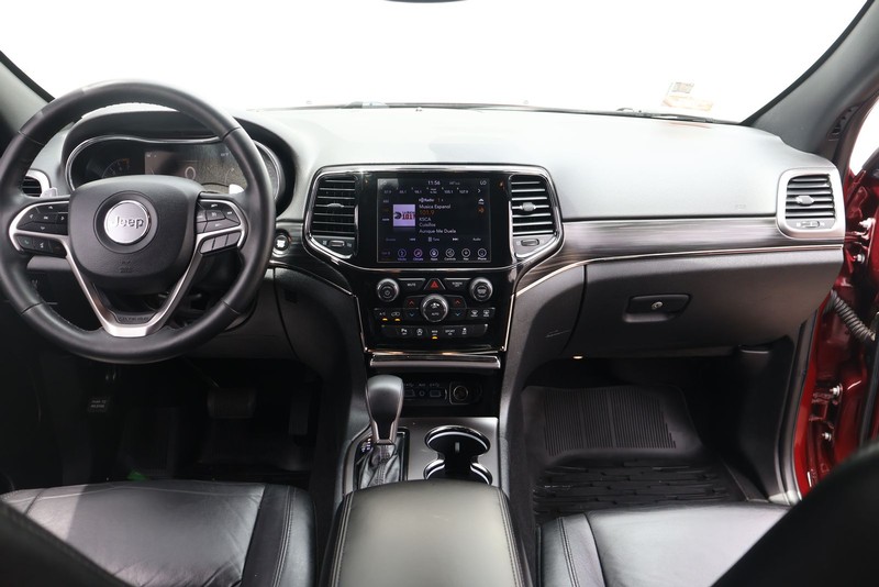 Jeep Grand Cherokee Vehicle Full-screen Gallery Image 23