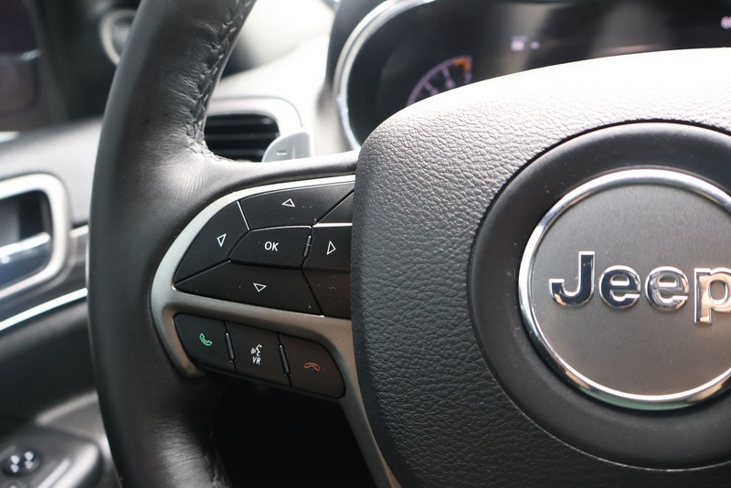 Jeep Grand Cherokee Vehicle Full-screen Gallery Image 26
