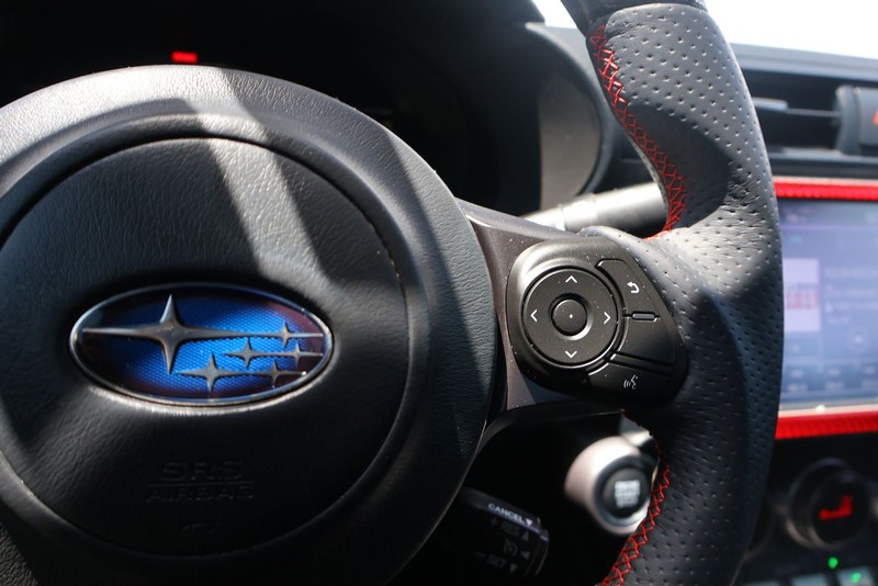 Subaru BRZ Vehicle Full-screen Gallery Image 25