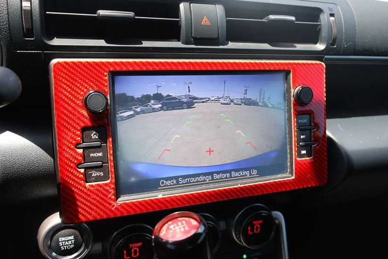 Subaru BRZ Vehicle Full-screen Gallery Image 27