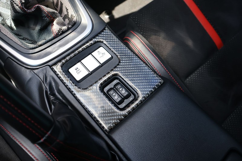 Subaru BRZ Vehicle Full-screen Gallery Image 29
