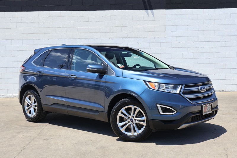 Ford Edge Vehicle Full-screen Gallery Image 01