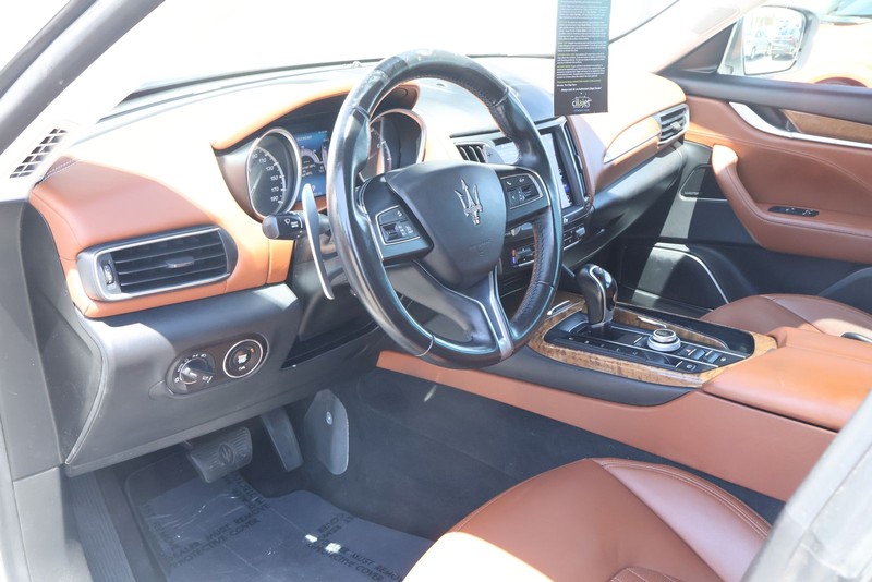Maserati Levante Vehicle Full-screen Gallery Image 20