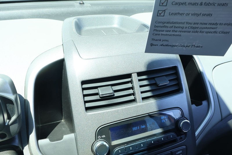 Chevrolet Sonic Vehicle Full-screen Gallery Image 26