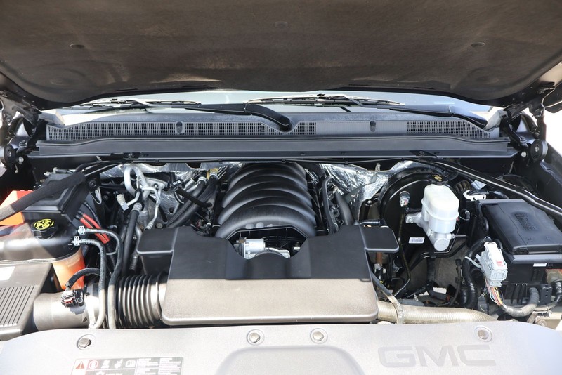 GMC Yukon XL Vehicle Full-screen Gallery Image 08