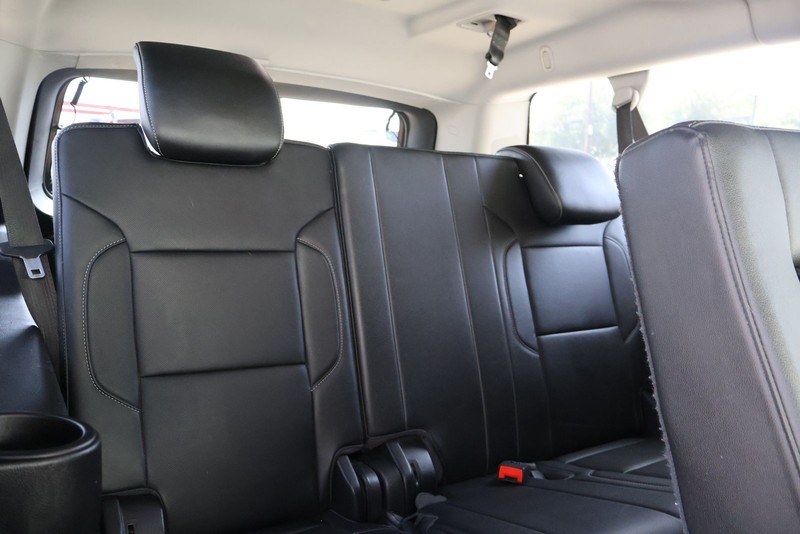 GMC Yukon XL Vehicle Full-screen Gallery Image 21