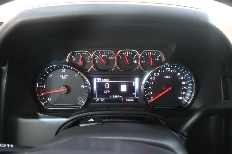 GMC Yukon XL Vehicle Full-screen Gallery Image 24