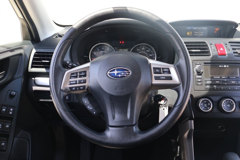 Subaru Forester Vehicle Full-screen Gallery Image 23