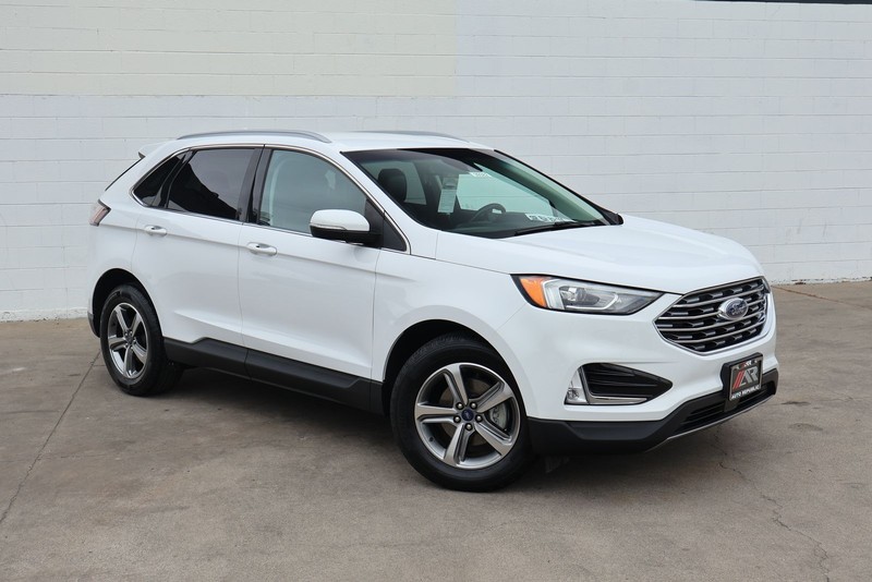 Ford Edge Vehicle Full-screen Gallery Image 01