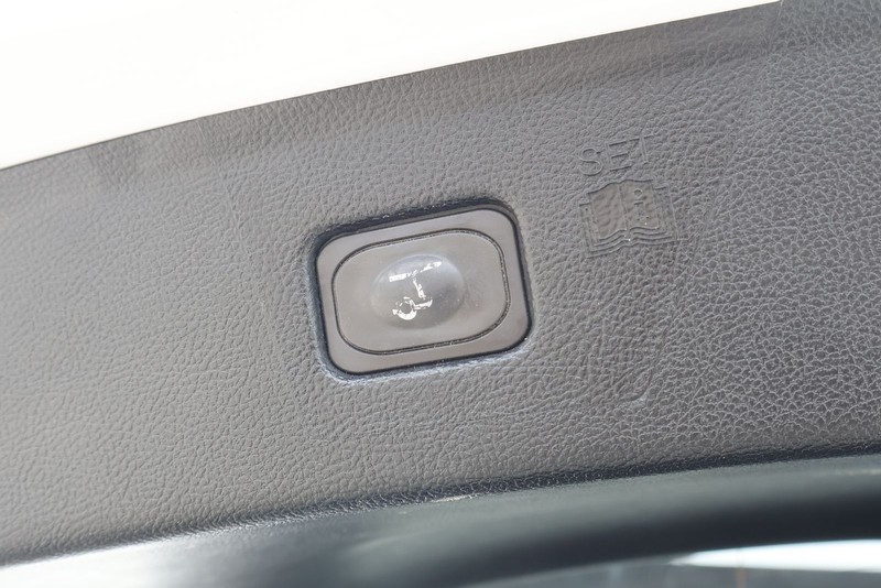 Ford Edge Vehicle Full-screen Gallery Image 11