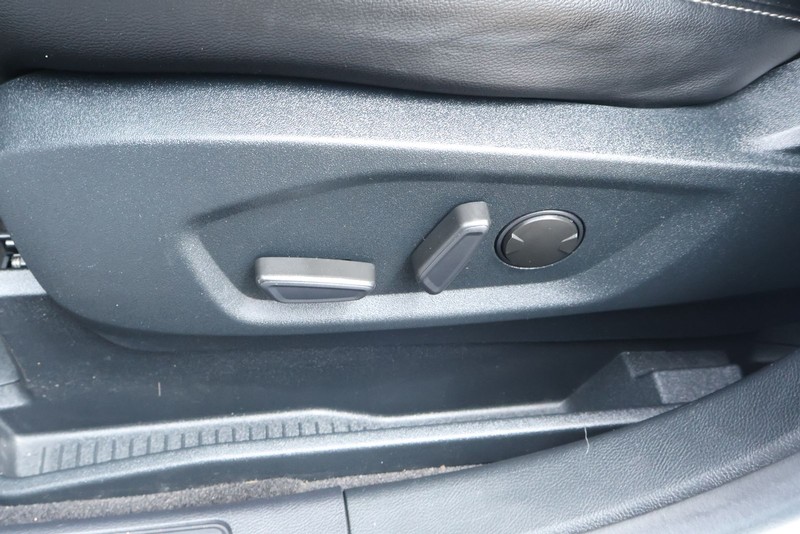 Ford Edge Vehicle Full-screen Gallery Image 20
