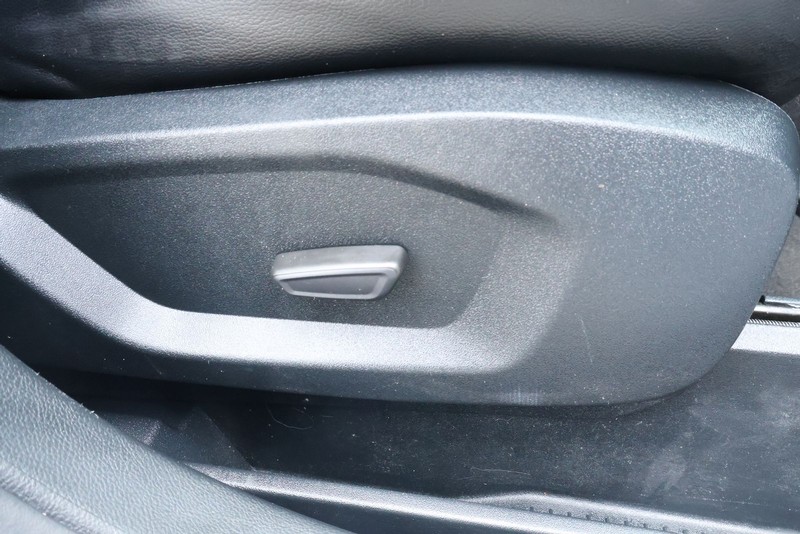 Ford Edge Vehicle Full-screen Gallery Image 24