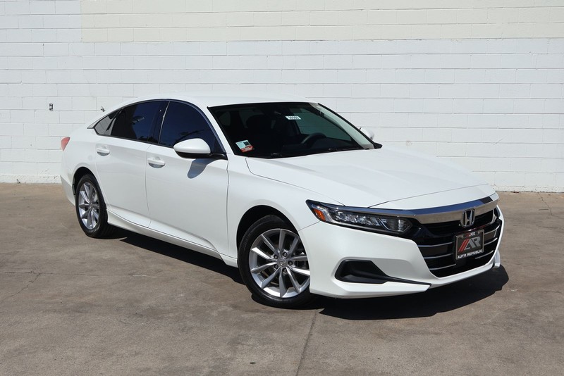 Honda Accord Sedan Vehicle Full-screen Gallery Image 01