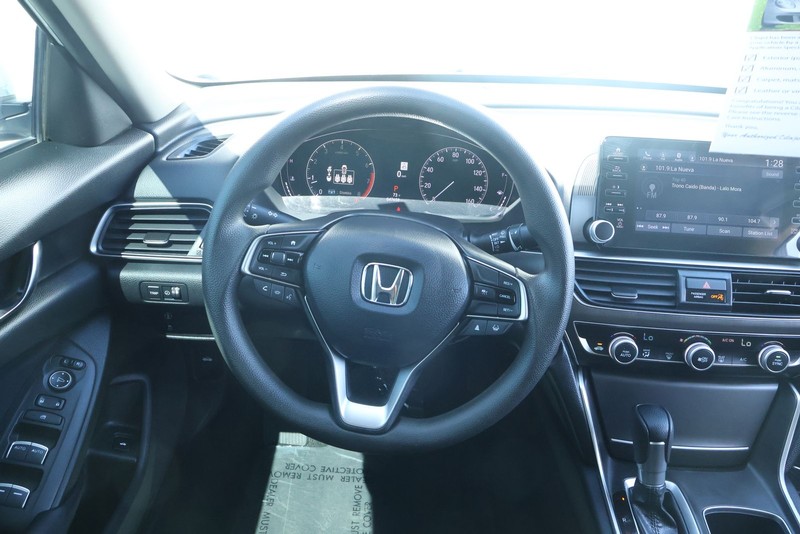 Honda Accord Sedan Vehicle Full-screen Gallery Image 25