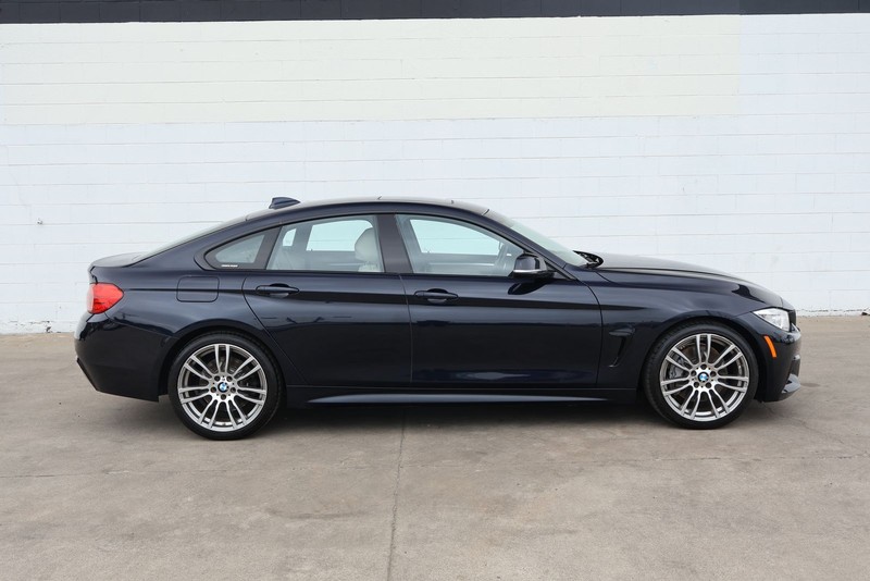 BMW 430i Gran Coupe Vehicle Full-screen Gallery Image 04