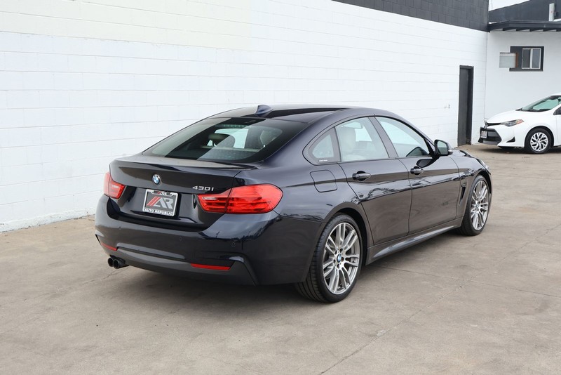 BMW 430i Gran Coupe Vehicle Full-screen Gallery Image 05