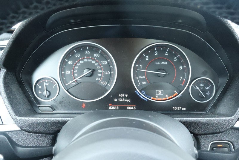 BMW 430i Gran Coupe Vehicle Full-screen Gallery Image 34