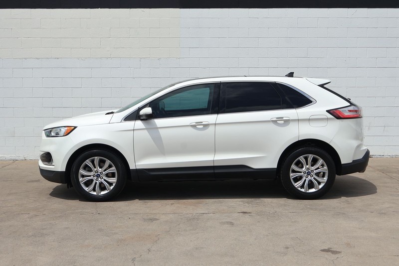 Ford Edge Vehicle Full-screen Gallery Image 13